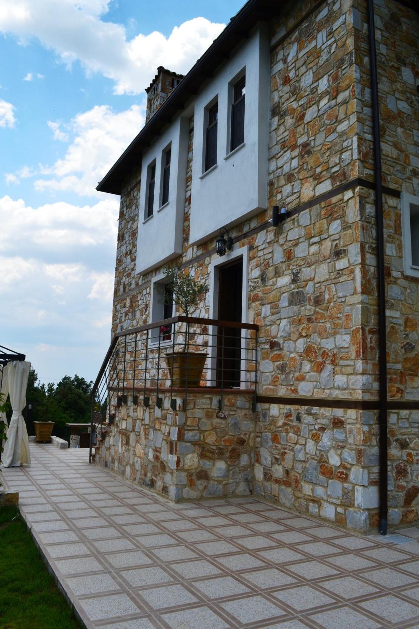 Evmorfes Villas Polýgyros エクステリア 写真