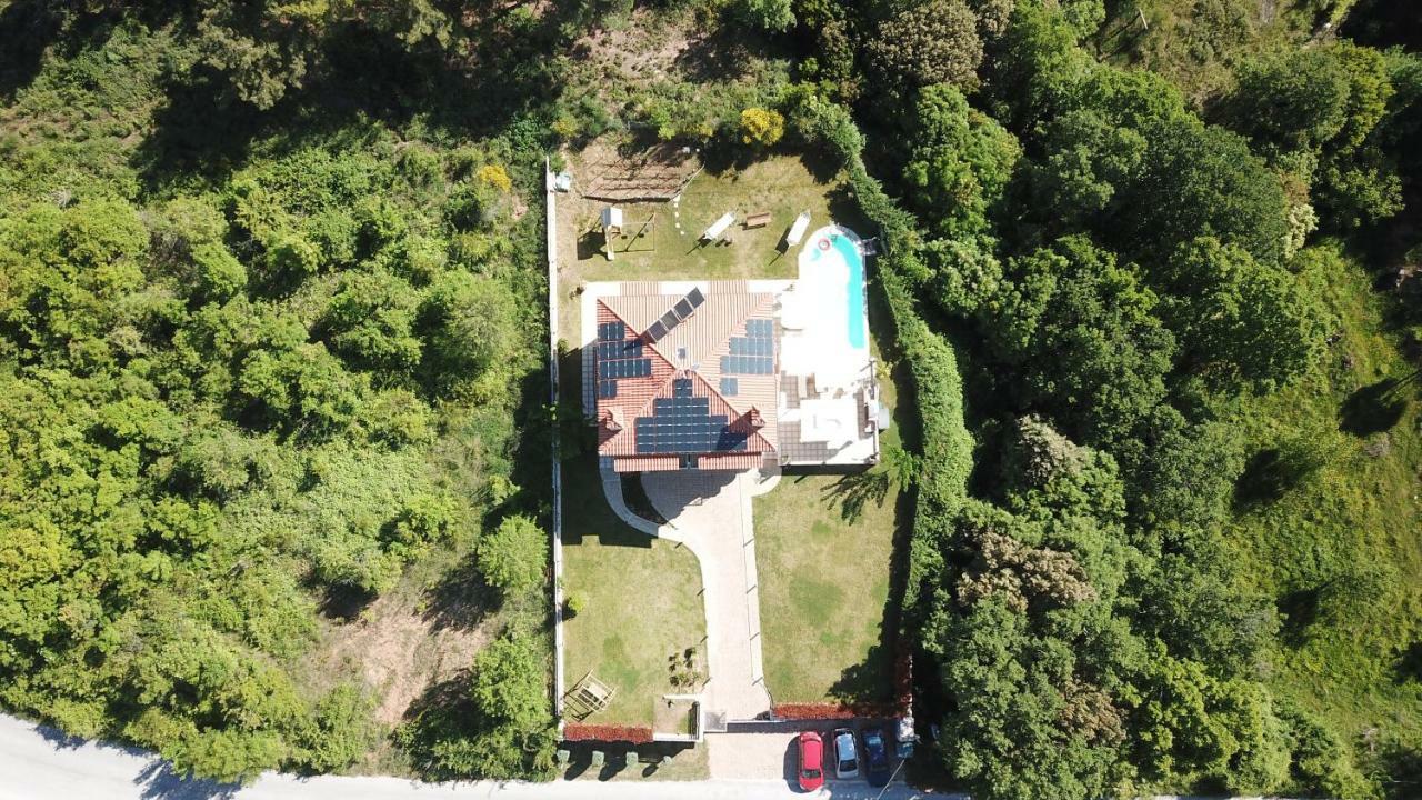 Evmorfes Villas Polýgyros エクステリア 写真